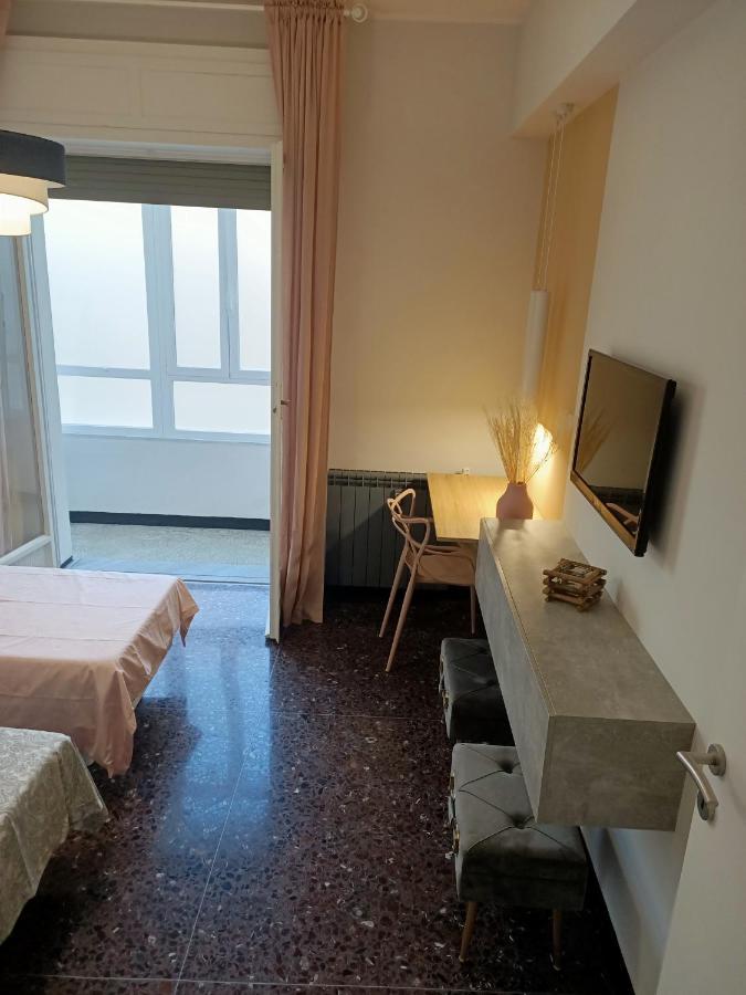 Ferienwohnung Casa Di Noemi - Seafront With Parking Savona Exterior foto