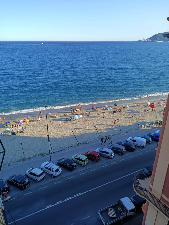 Ferienwohnung Casa Di Noemi - Seafront With Parking Savona Exterior foto