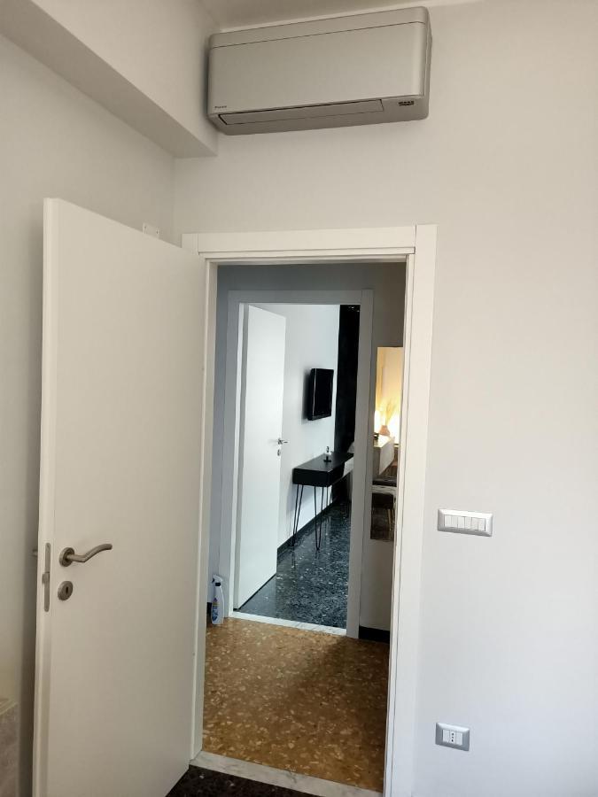 Ferienwohnung Casa Di Noemi - Seafront With Parking Savona Exterior foto